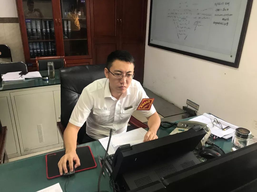 中秋快乐有你就团圆,中秋节快乐有我陪你