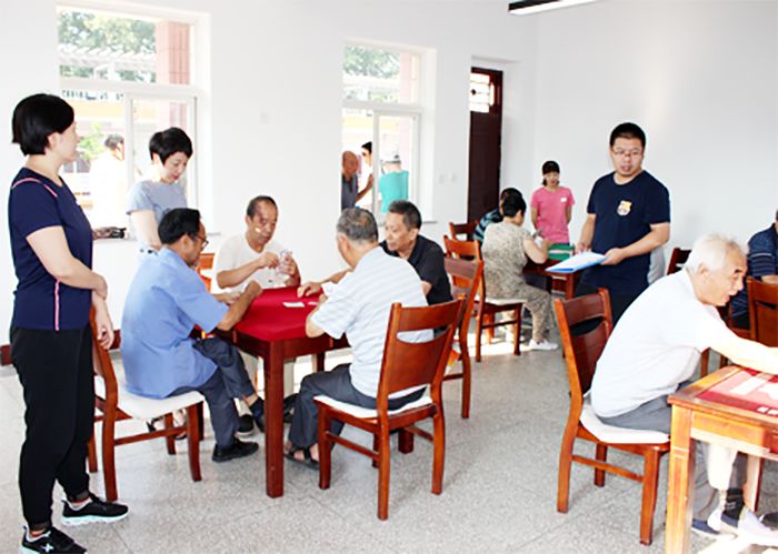 大学毕业定副连职军官，授空军中尉军衔！