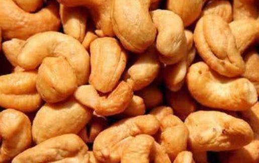 腰果买带皮的还是去皮的,腰果为什么价格差那么多