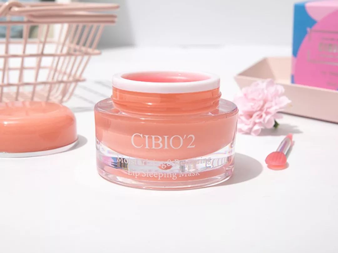 麻范儿好物|10秒卖出4万瓶！明星网红纷纷推荐，没有它，涂再好的口红也没用