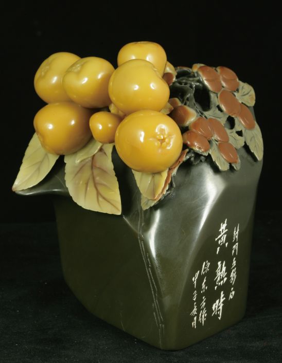 倪东方的“荒唐人生”：惜石如命，刻石入魂丨藏拍人物