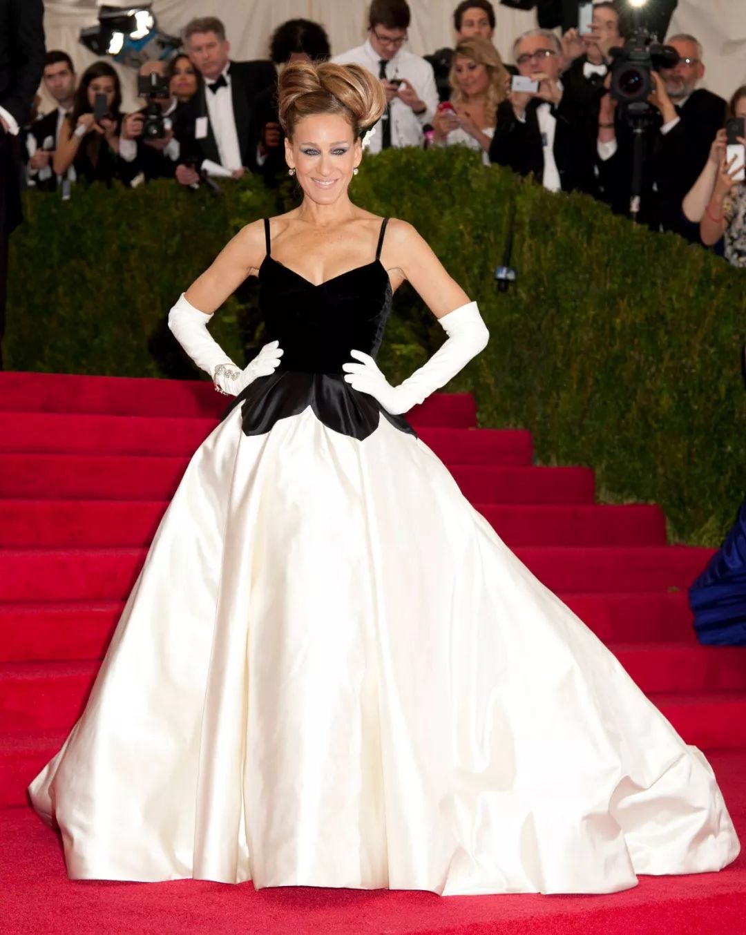 每天重复一件事就是帮大家变美,男人女人都在让自己变美