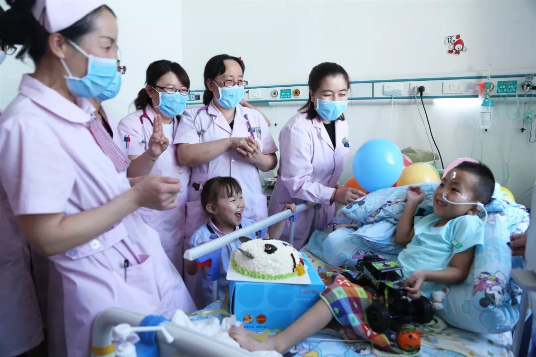 没错，这就是包头！一起为包头转发！为包头点赞！