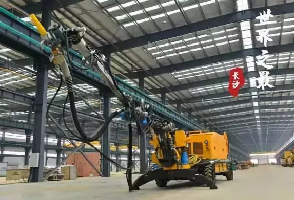 打造“蓝星最强”，长沙在下一盘工程机械大棋