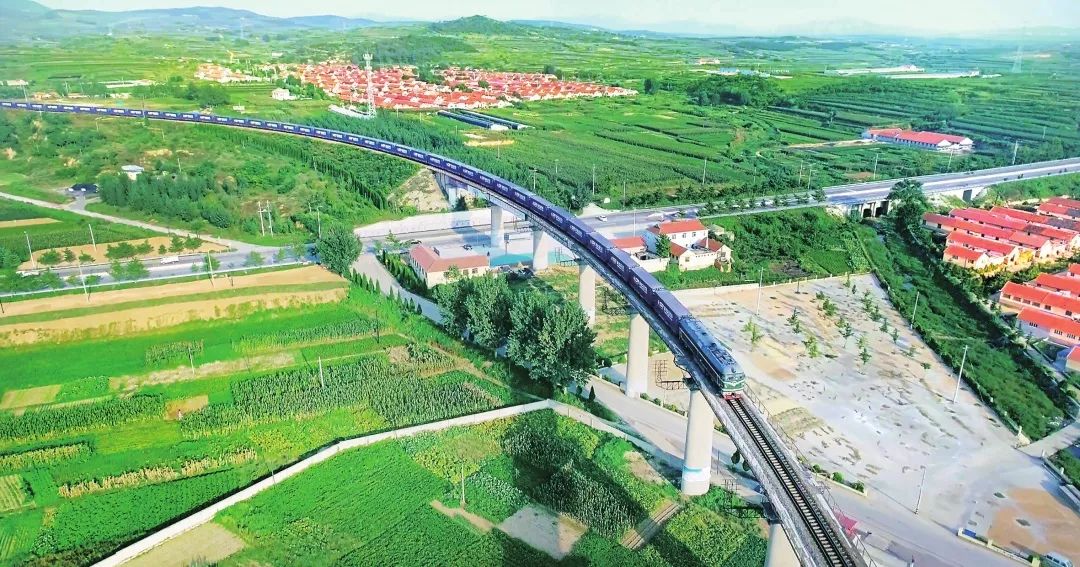 礼赞新中国奋进新征程视频,礼赞70年筑梦新时代