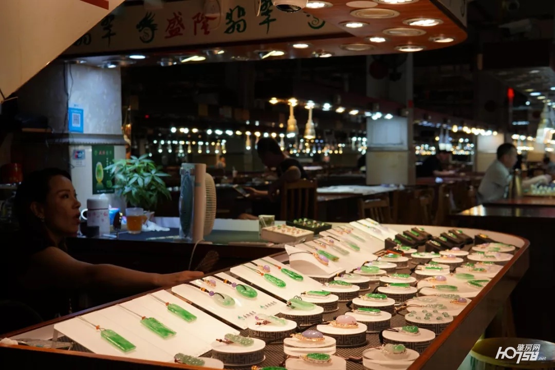 直播超过20万人观看,每天直播观看人数2000多