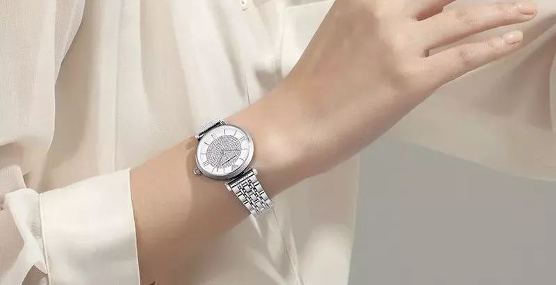 金廷祐的手表,杨祐宁的手表