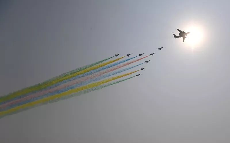 武汉16岁女生阅兵仪式观后感,武汉十六岁女孩看阅兵观后感