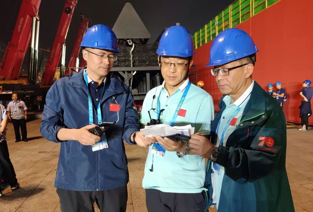 5400㎡的五星红旗创世界纪录！这个英雄团队功不可没！