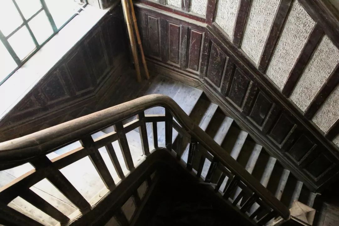 【探秘】长宁这条不起眼的小马路，竟藏有中国“烟卷大王”洋气的老宅……