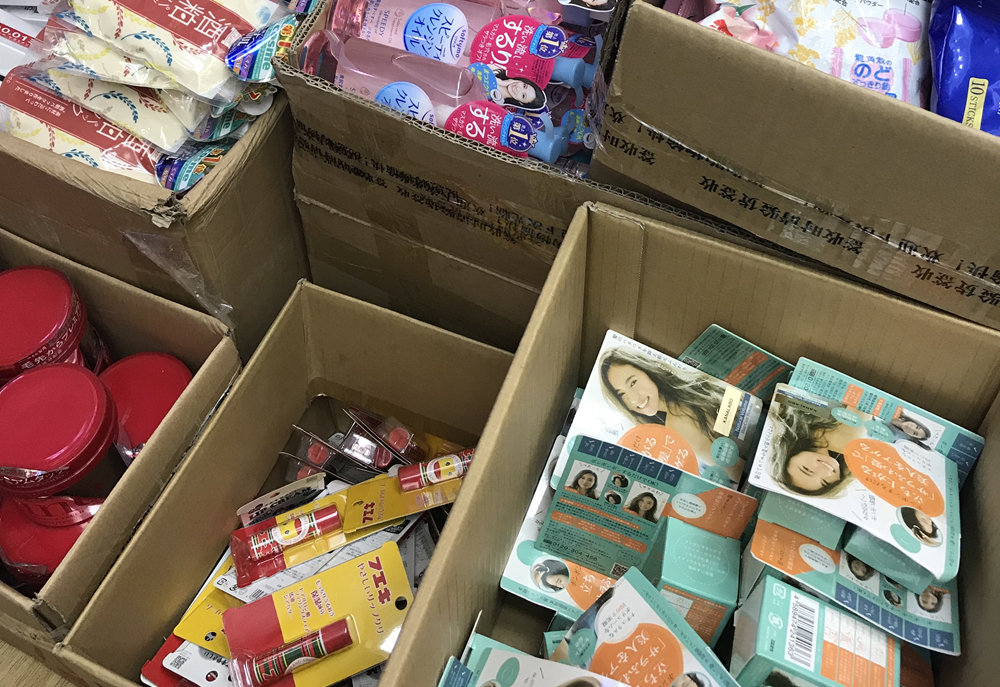 不卖iPhone卖美妆华强北悄悄开始转型