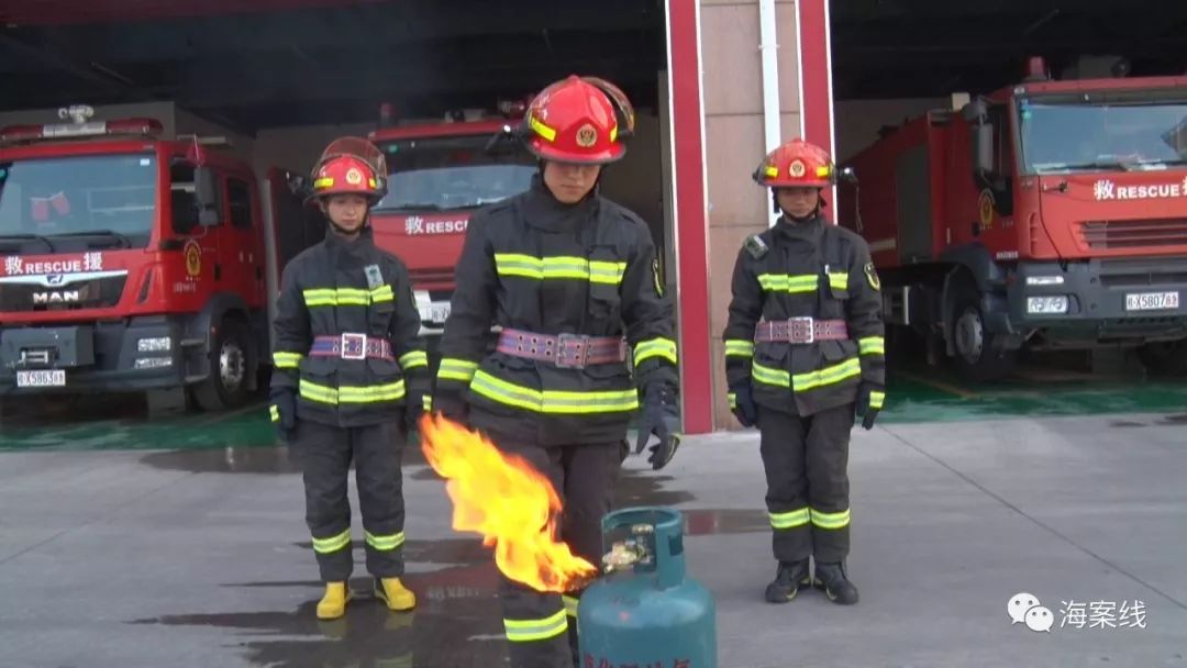 煤气罐起火是先关阀门还是先灭火,煤气罐着火是先灭火还是先关阀门