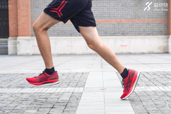 asicsjog1002测评,asics亚瑟士gel-quantum360