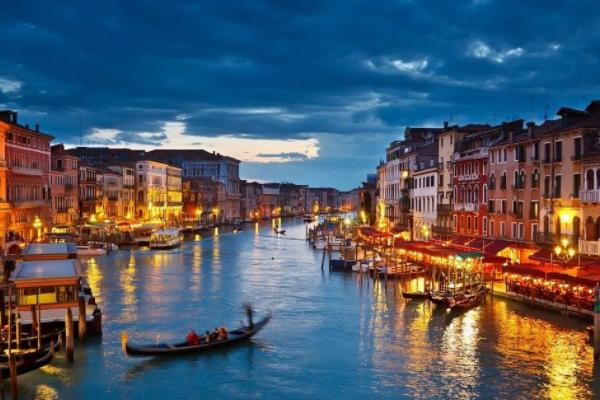 意大利在什么地区,意大利在欧洲哪个位置