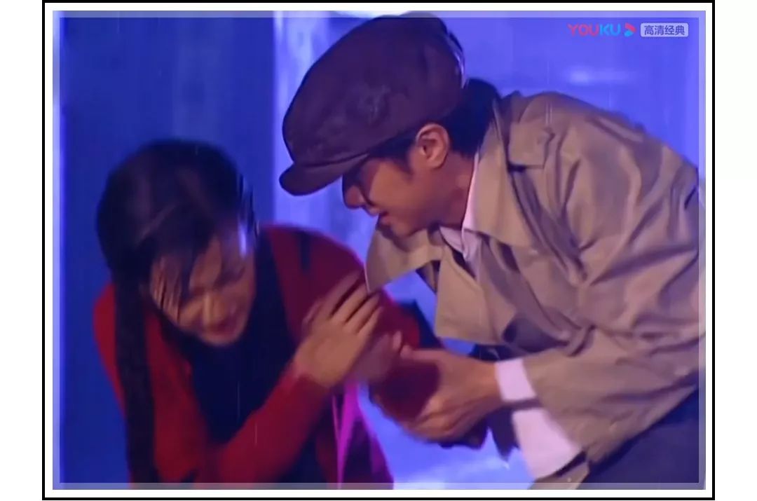 杜飞穿红色衣服,杜飞穿匡威