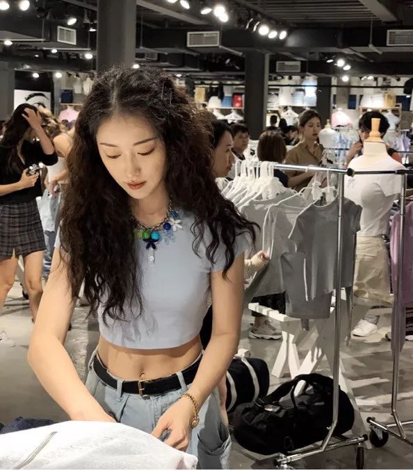 如何get宋妍霏同款,不用代购就能秒杀的活动