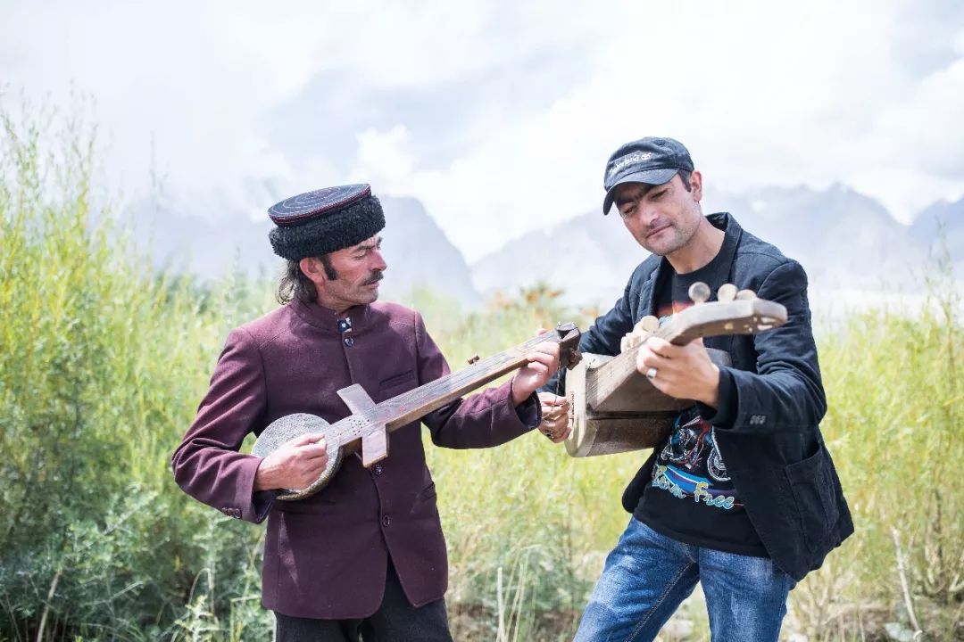 和青藏高原一样高的地方,比青藏高原还高的高原