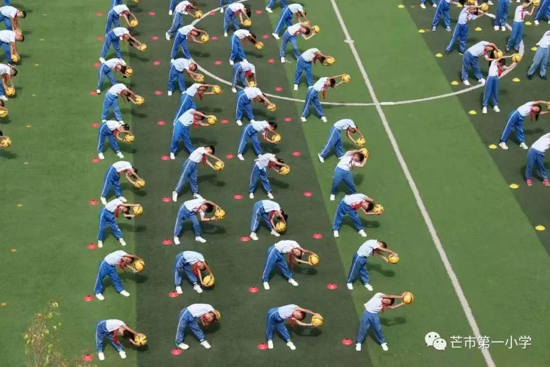 喜讯我校入足球特色示范校,云南芒市校园足球赛事