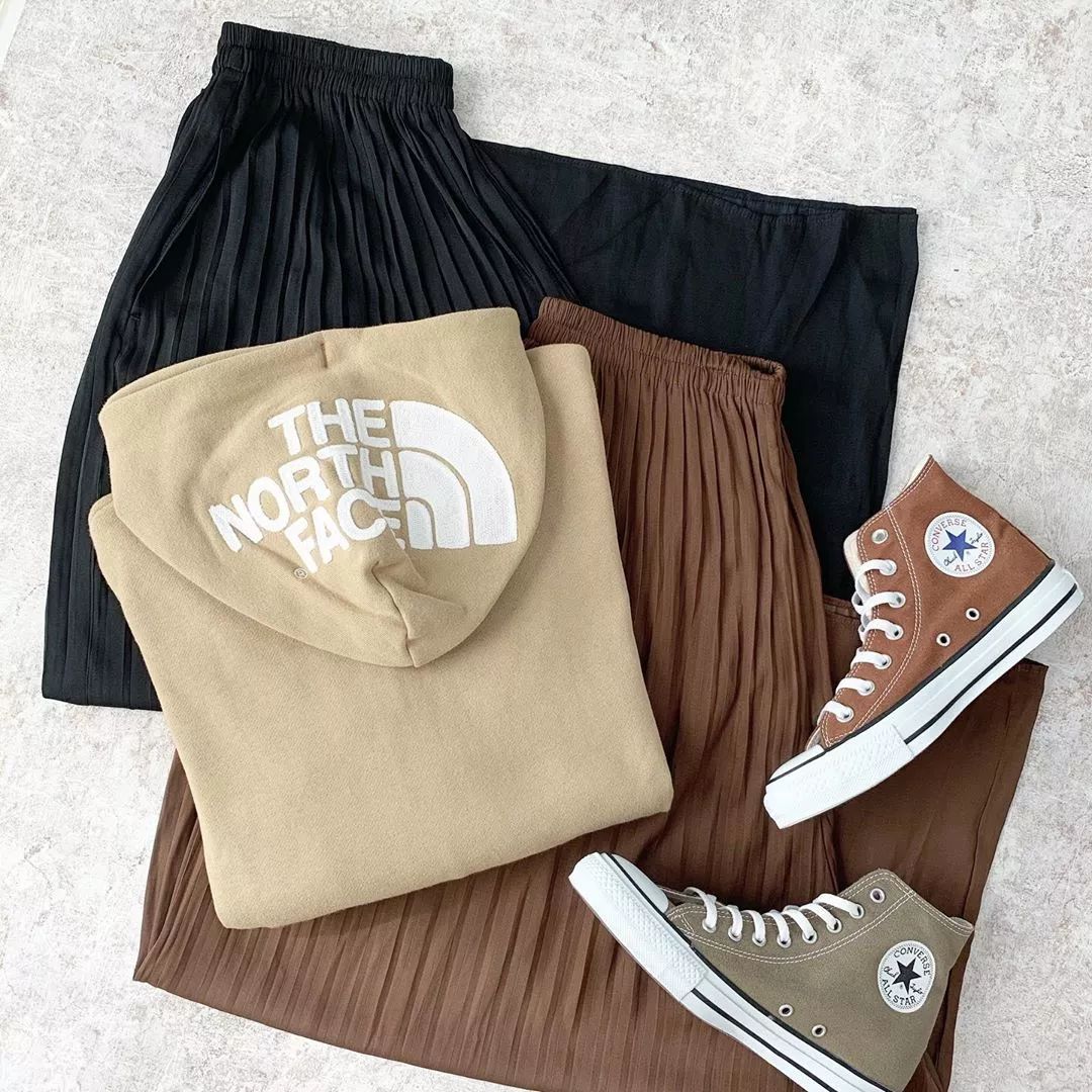 秋冬百搭女士运动鞋,今年最流行的冬天运动鞋百搭