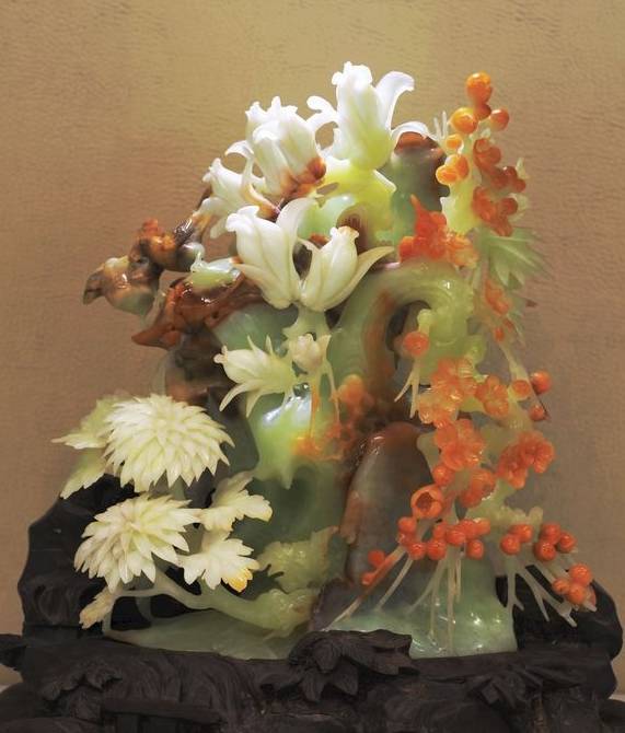 美玉“开花”,艳而不俗