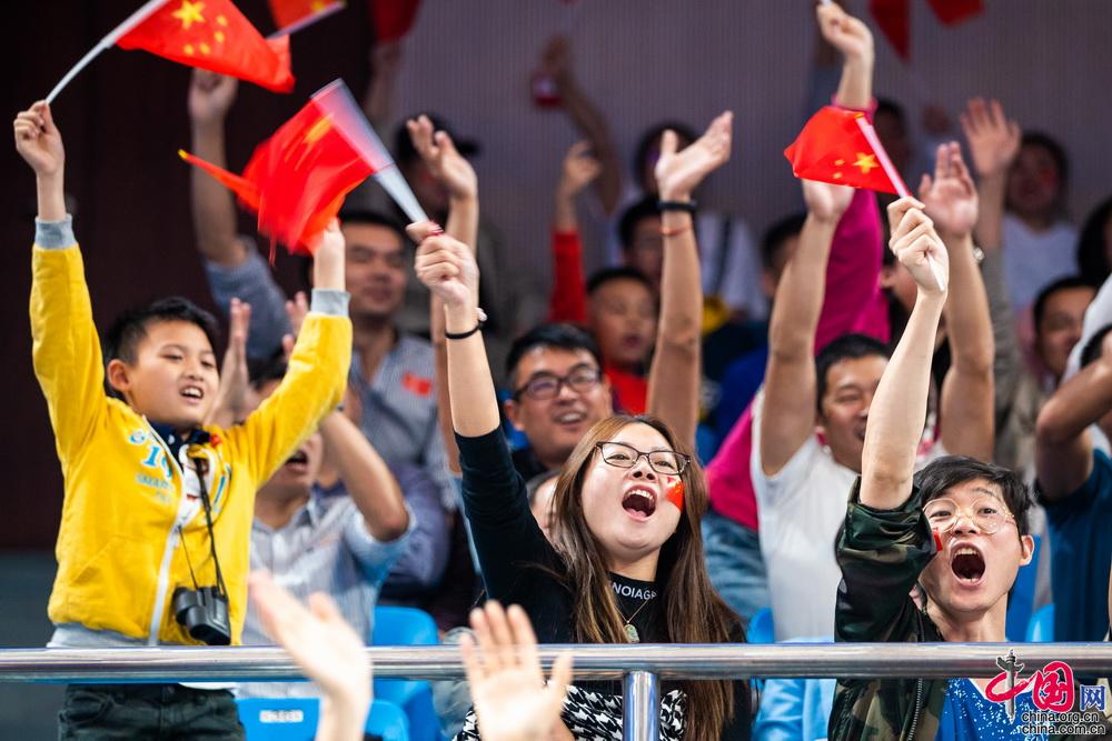 军运会赛场因你们更精彩观众热情助力运动健儿创佳绩