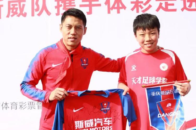 校园足球联赛助推青少年足球普及,让孩子们拥有梦想