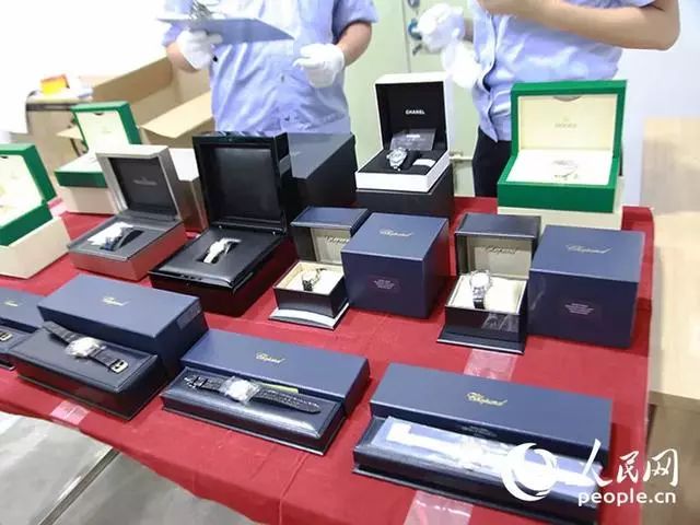 一起跨国代购诈骗案件浮出水面,月赚300万的骗局