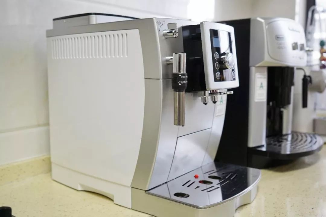 家用入门级的意式咖啡机买什么好,德龙意式半自动咖啡机银骑士测评