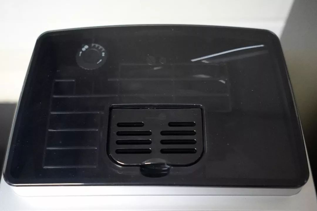 家用入门级的意式咖啡机买什么好,德龙意式半自动咖啡机银骑士测评