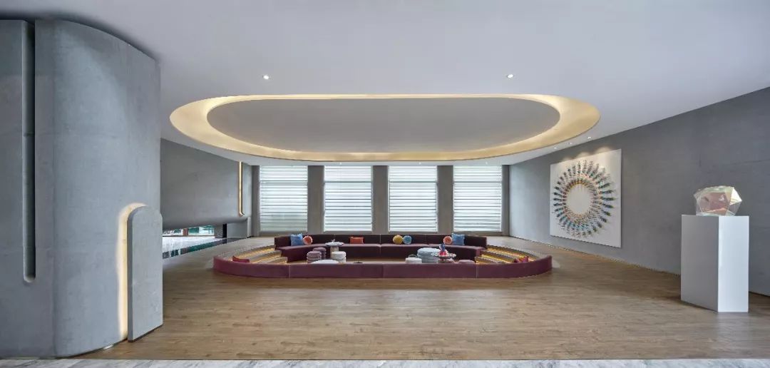 1000㎡展示中心：兔子先生的奇幻梦境