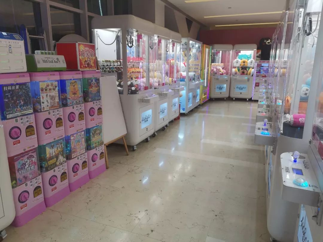 抓娃娃机躺赚？揭秘盲盒、泡泡玛特等产品「低投入、高回报」背后的残酷真相