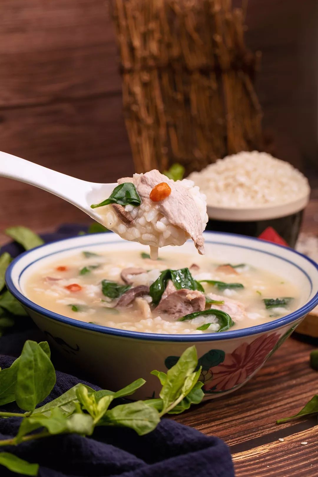 哪里的猪肉最好吃为什么,猪肉哪个部位煮着吃最好吃