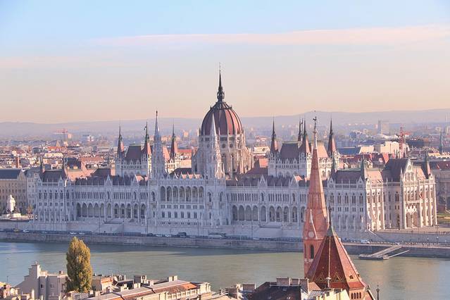 借一场旅行遇见最美的美景,旅行看最美的风景
