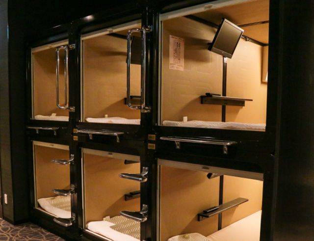 日本咖啡店四万日元,日本的漫画咖啡屋