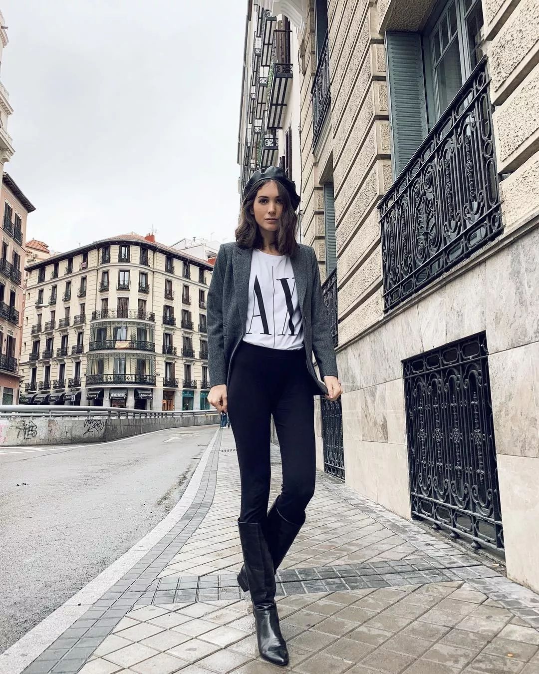 今年冬天最流行的5款靴子,今年流行的靴子都是给粗腿准备的