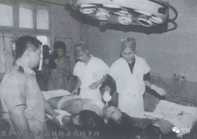 杀人女魔头劳荣枝朋友圈曝光!揭开20年前连杀7人案件细节:*诱色**绑架并锁进钢筋牢笼拘捕枪战视频曝光