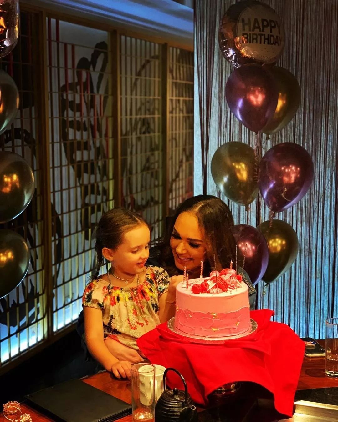 打出生起就坐拥23亿身家！英伦萌娃界新贵的时尚经|OK!Baby成为TA