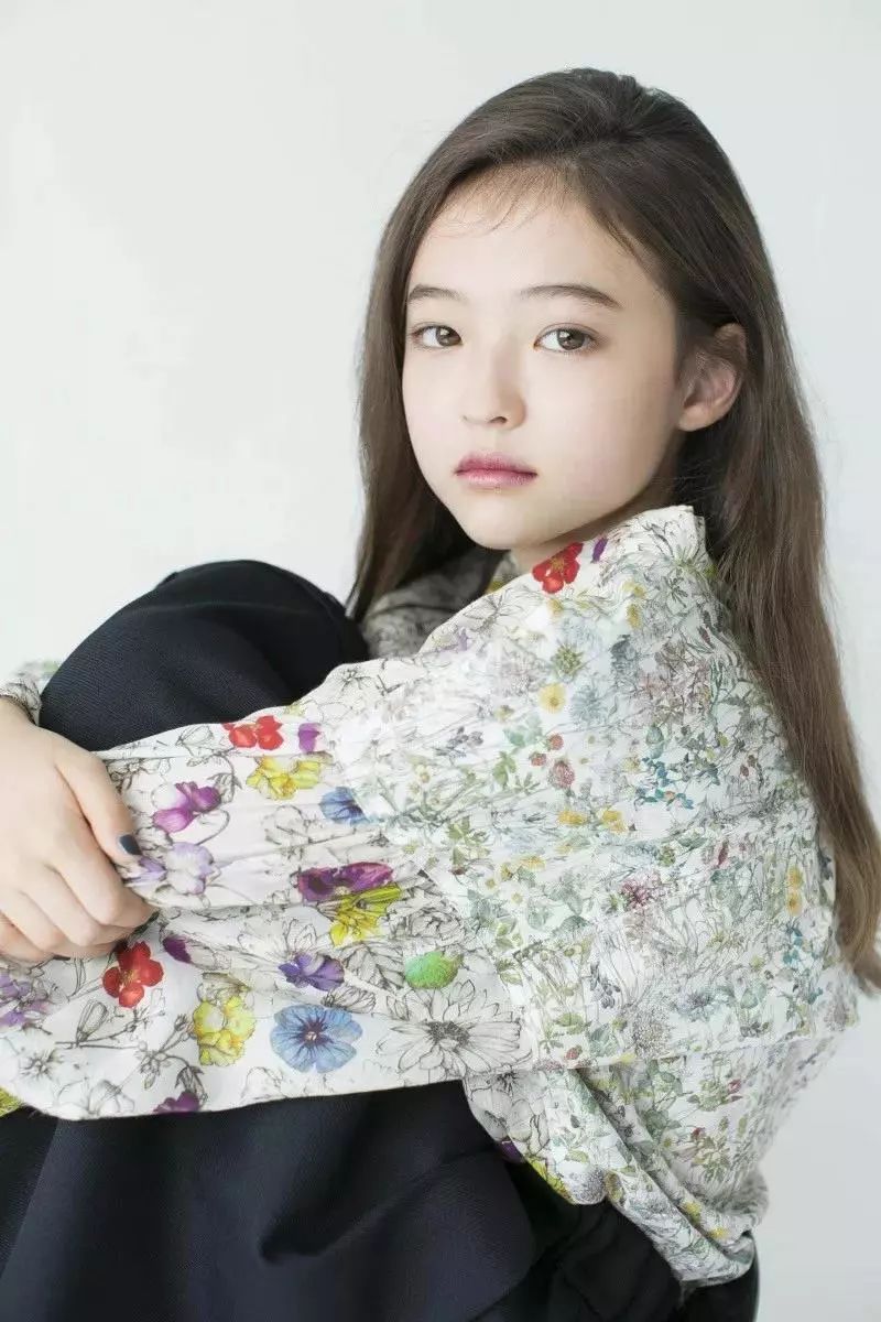 迷人计丨Jennie11岁的妹妹在“刷酸”？被闭口包围的我都不敢尝试