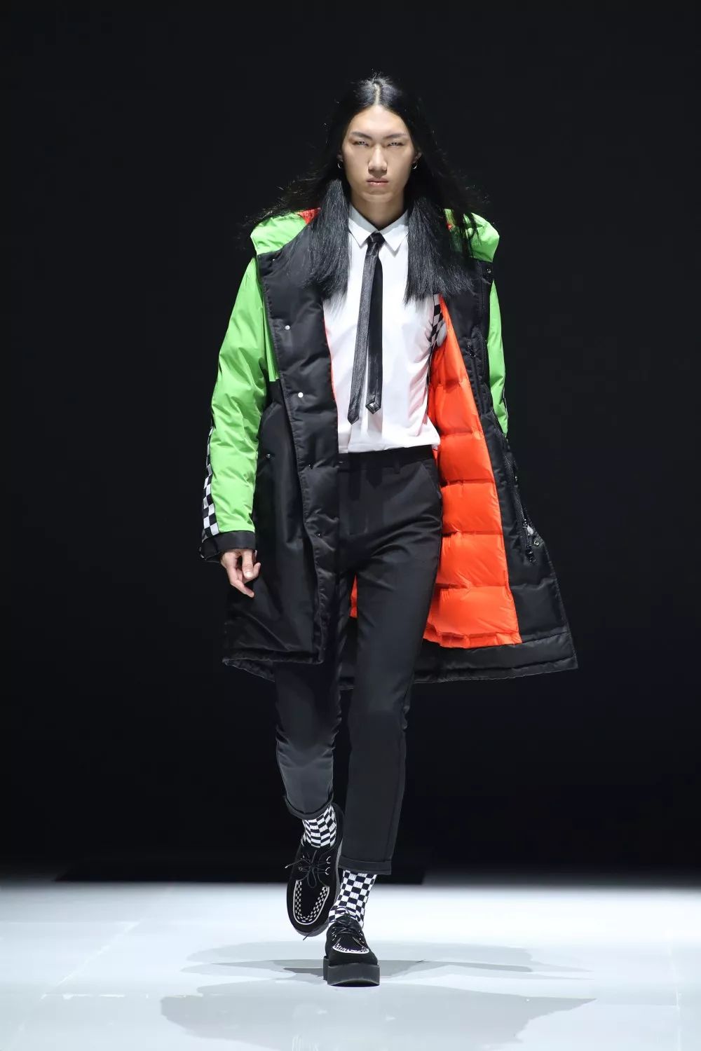 波司登特别的品牌联名款,波司登爱马仕联名款男款