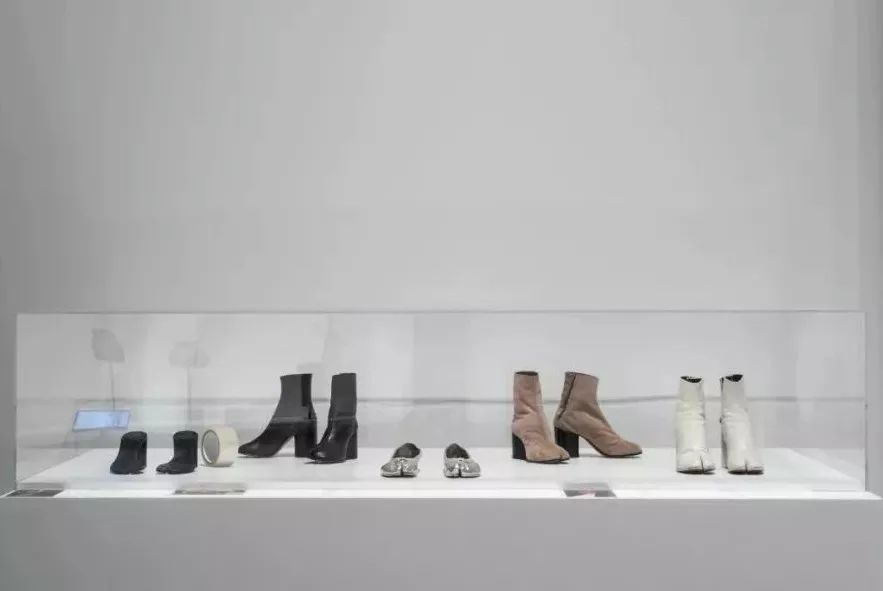 明星分趾鞋,拇外翻分趾鞋