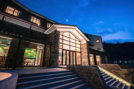 可观赏的瀑布式温泉,最清新的空气最原始的温泉