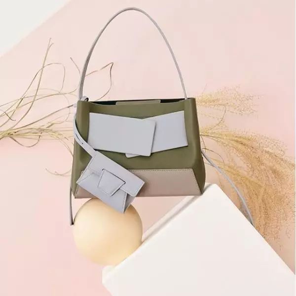 英国平价小众包,去国外必买的几款小众包