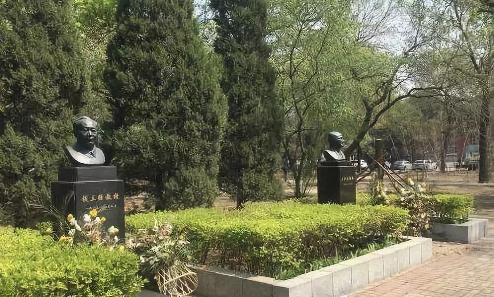 两弹元勋邓稼先隐姓埋名十几载,默默无闻的两弹元勋