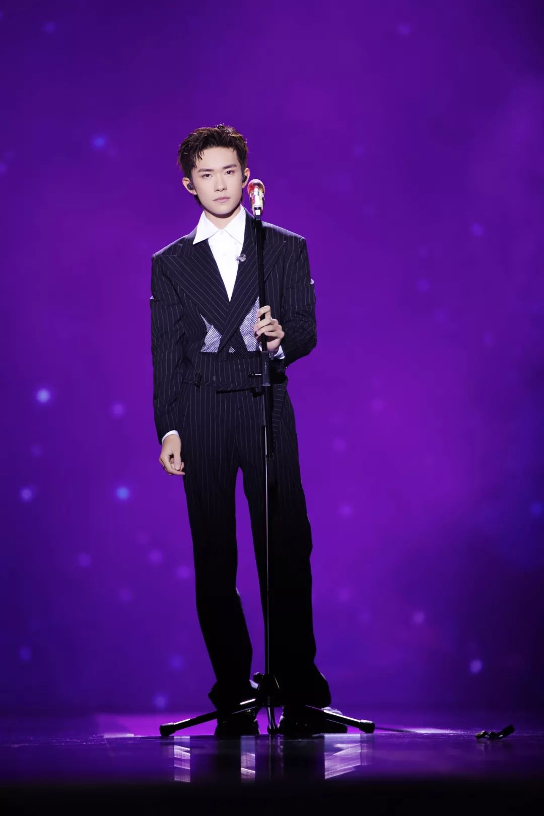 爱王俊凯易烊千玺王源,为什么大家都喜欢易烊千玺