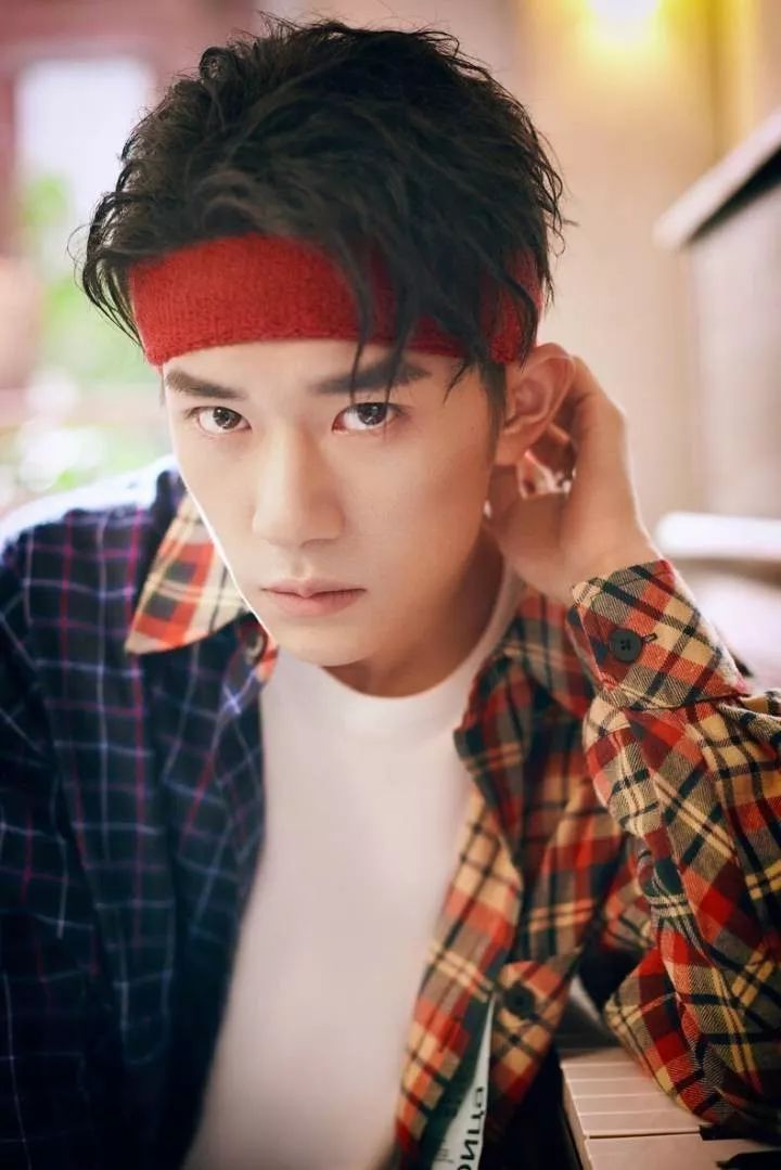 爱王俊凯易烊千玺王源,为什么大家都喜欢易烊千玺