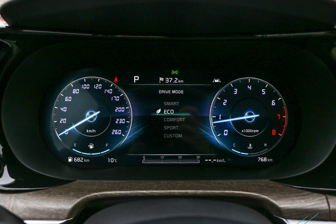 起亚k5凯酷1.5t试驾视频,颜值和品质并存的起亚k5