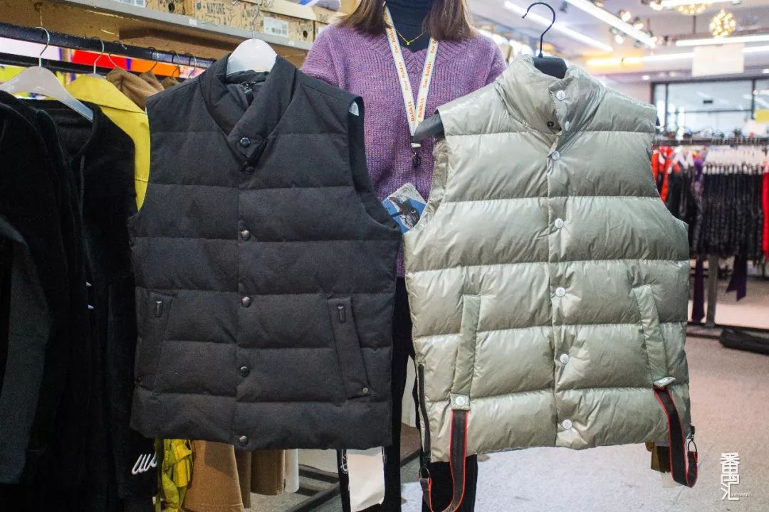 品牌羽绒服工厂99清仓,番禺南村羽绒服厂家清仓
