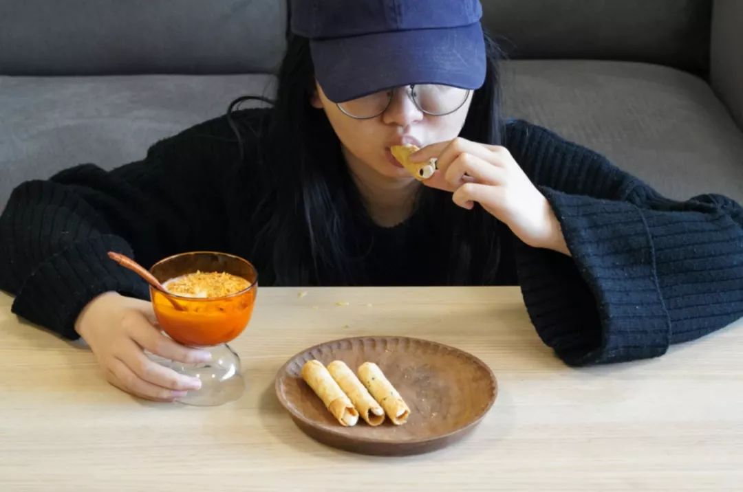 夹心牛轧糖蛋卷,手工牛轧糖雪花酥最简单