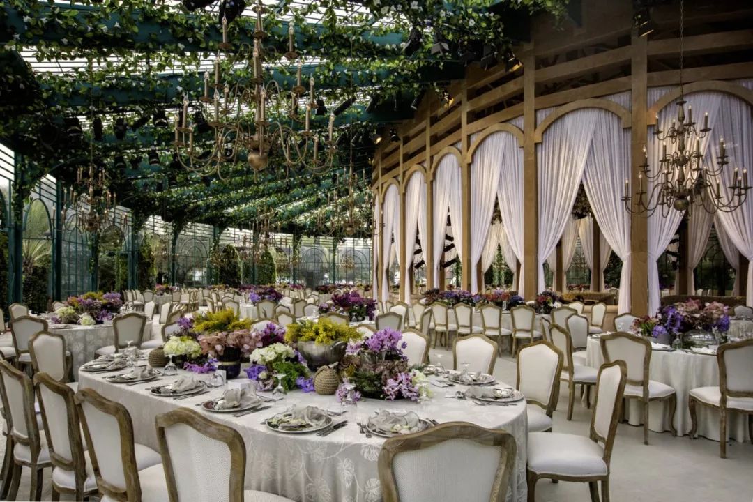 前院办婚礼后院摆酒席,这才是婚礼真正应该有的样子