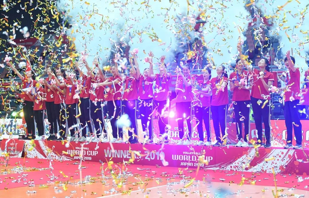 人民日报体育奥运会,人民日报体育批国足